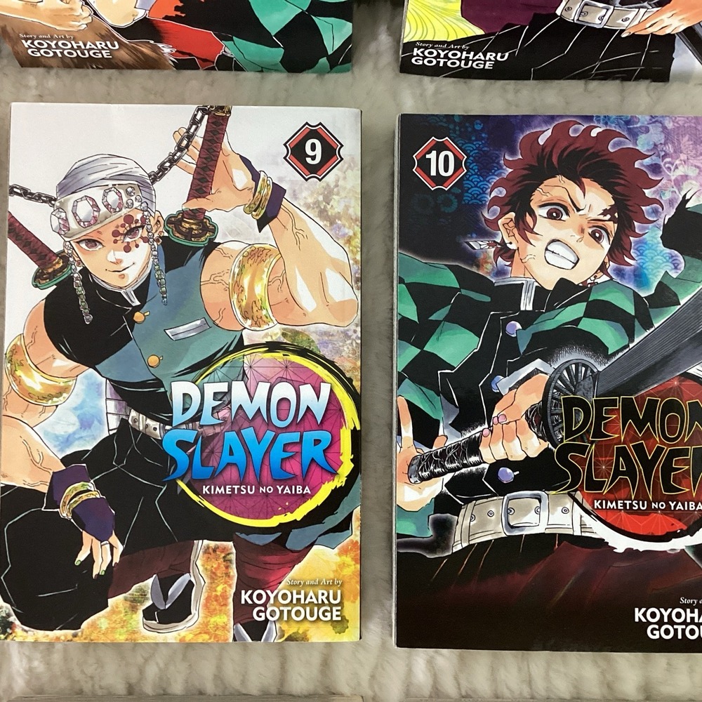 Demon Slayer Manga Books 1-18 +21 EUC Graphic Novel Set Anime Tanjiro Nezuko - Picture 10 of 16